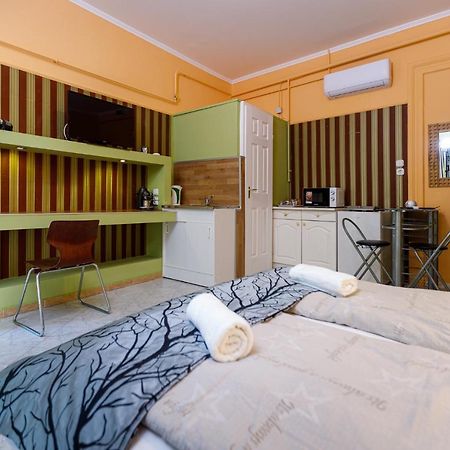 Central Apartman Gyula Zewnętrze zdjęcie