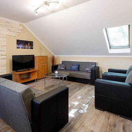 Central Apartman Gyula Zewnętrze zdjęcie